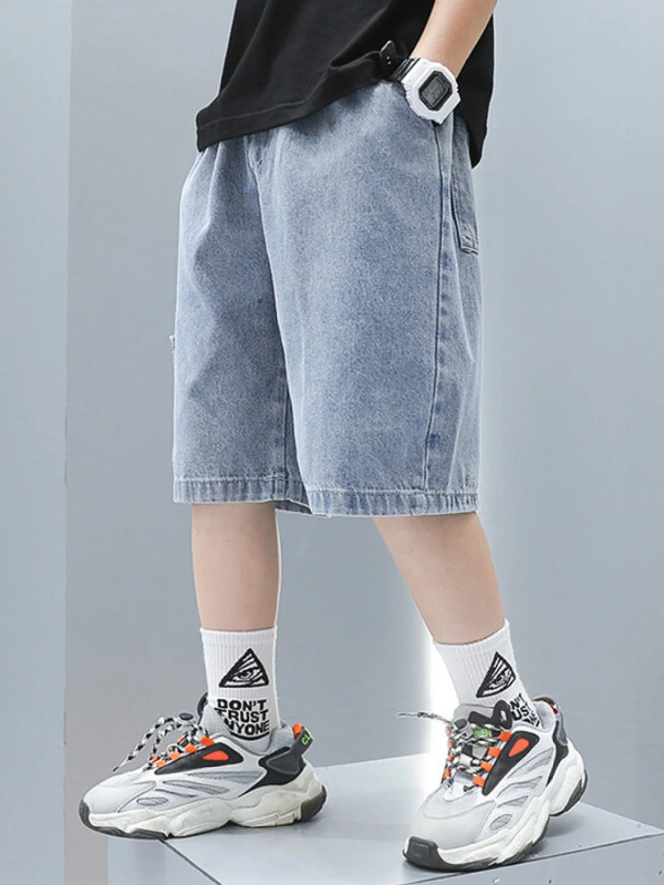 Comfy Stretch Denim Shorts With Pockets