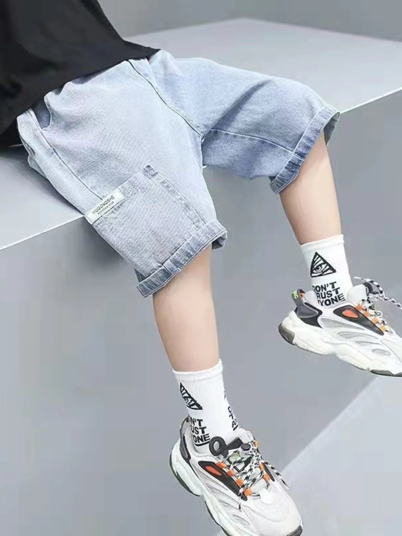 Comfy Stretch Denim Shorts With Pockets